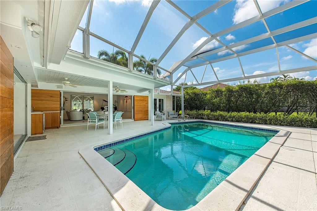 MOORINGS - Residential