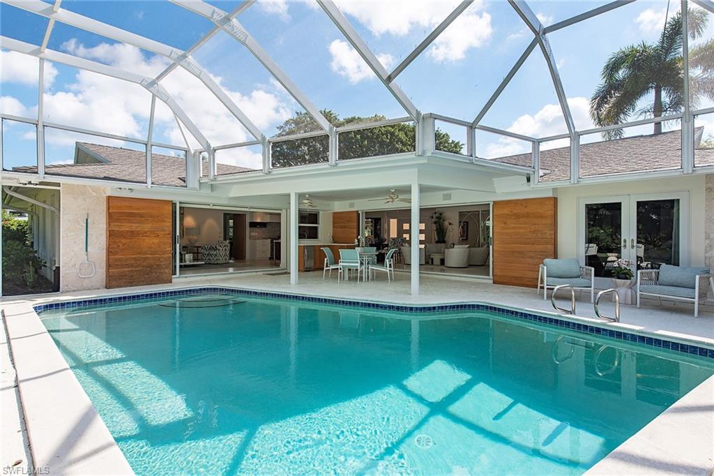 MOORINGS - Residential