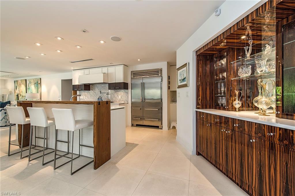 MOORINGS - Residential