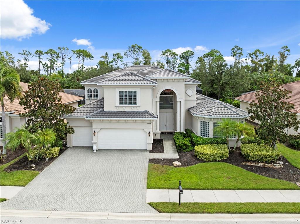 BELLE LAGO - Residential