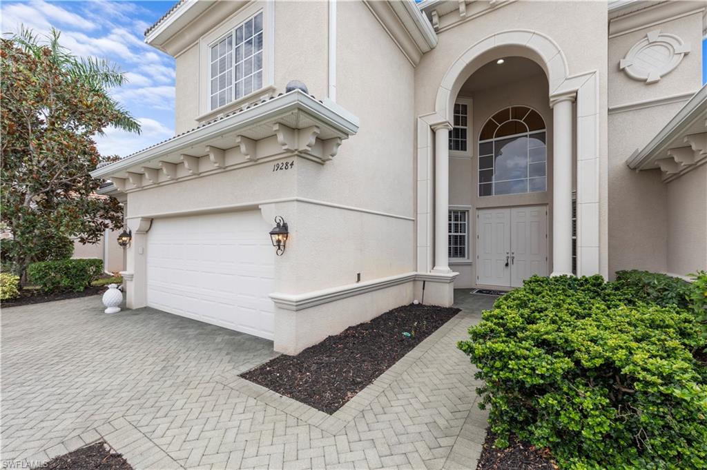 BELLE LAGO - Residential