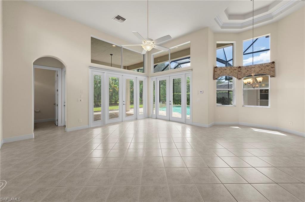 BELLE LAGO - Residential