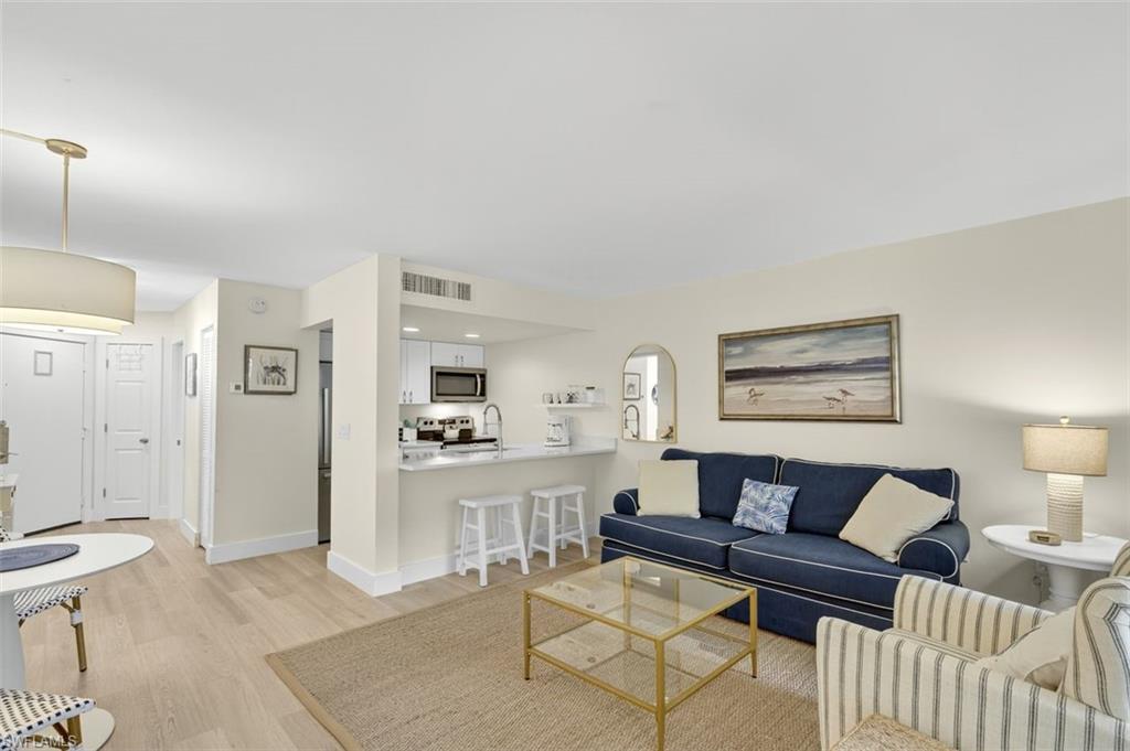 TENNIS VILLAS - Residential