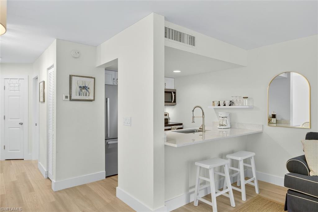 TENNIS VILLAS - Residential