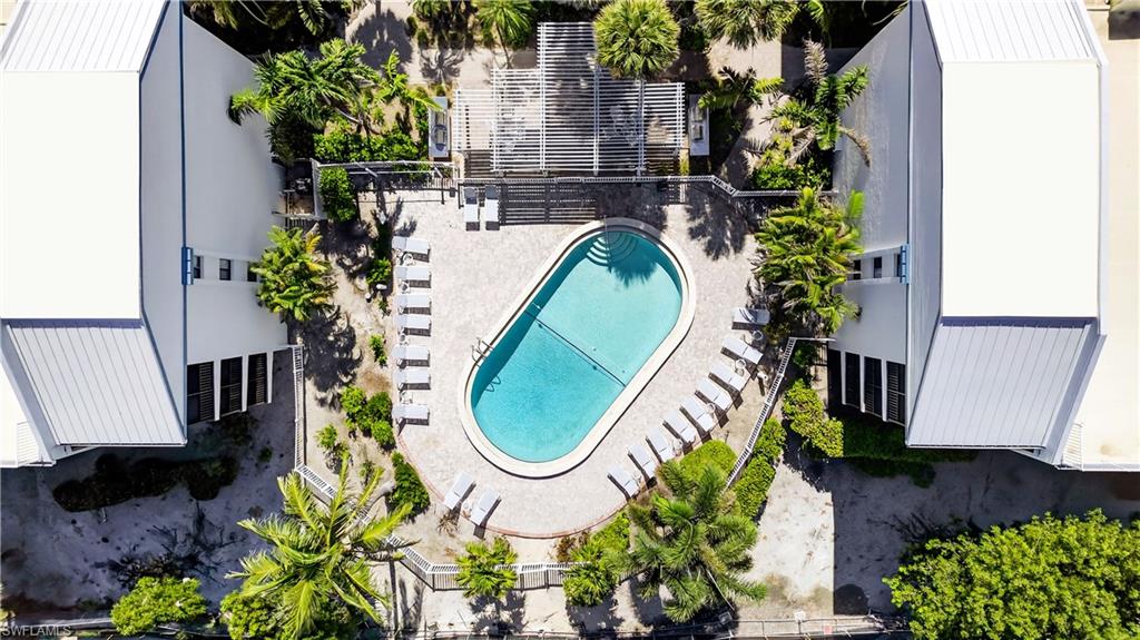 TENNIS VILLAS - Residential