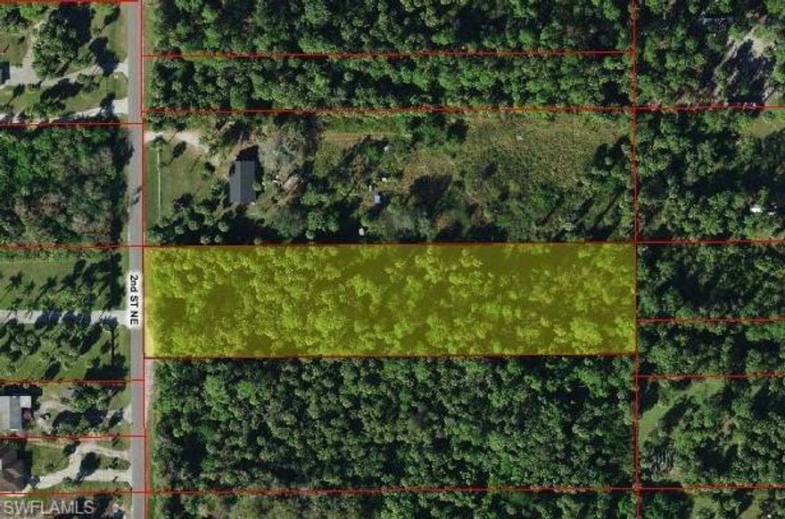 Excellent location. Next to the Wilson. 100% Upland 2,27 acres. Build your dream house.