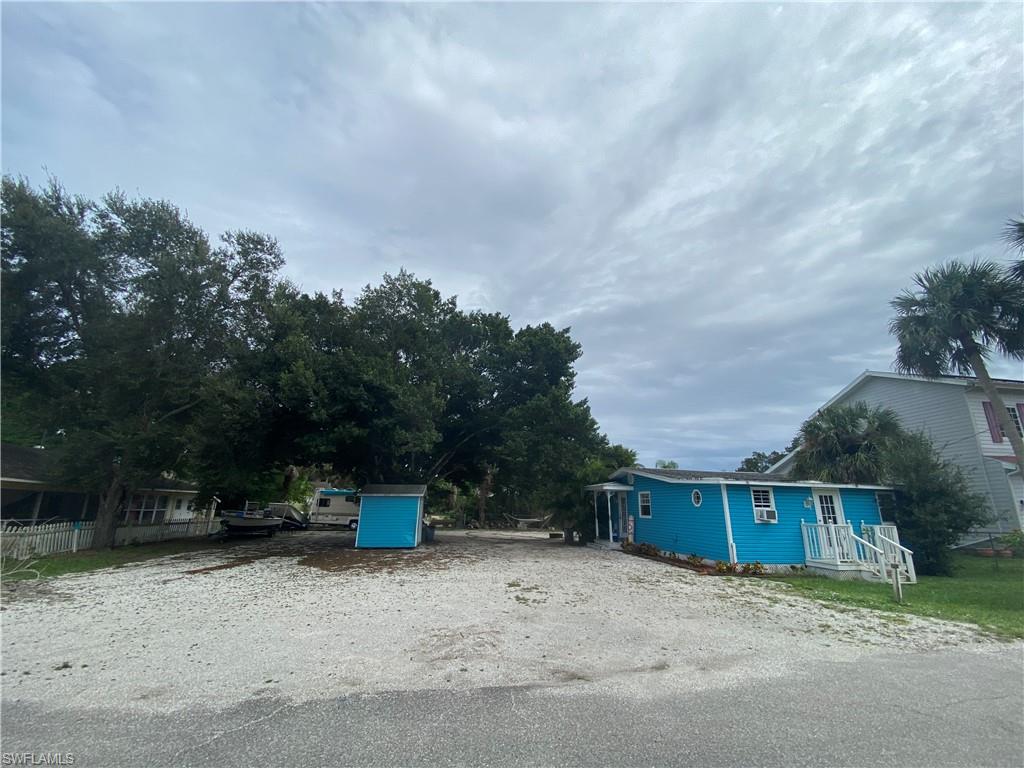 BONITA FARMS - Residential