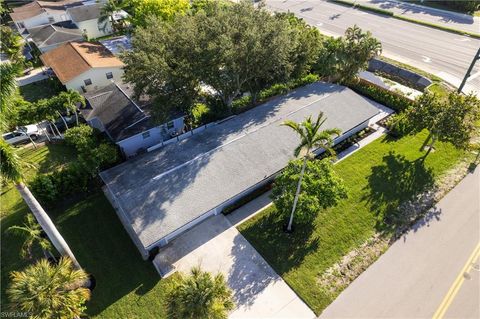 A home in NAPLES