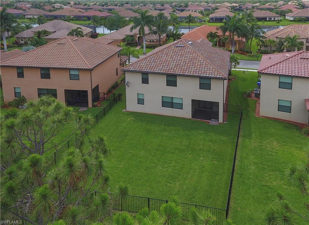 REFLECTION ISLES - Residential