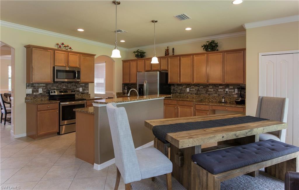 REFLECTION ISLES - Residential