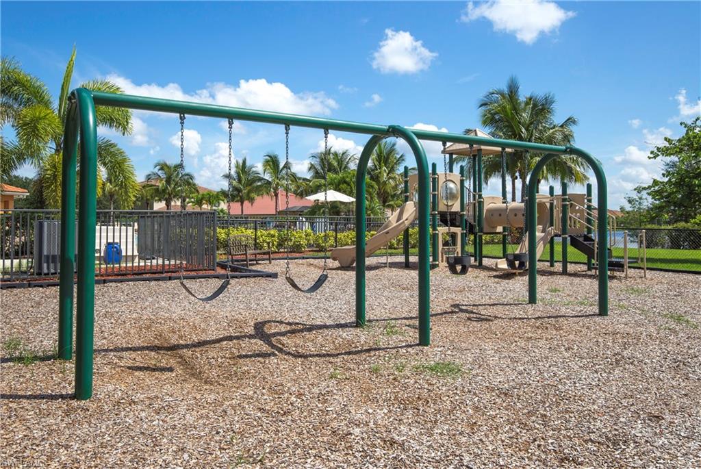 REFLECTION ISLES - Residential