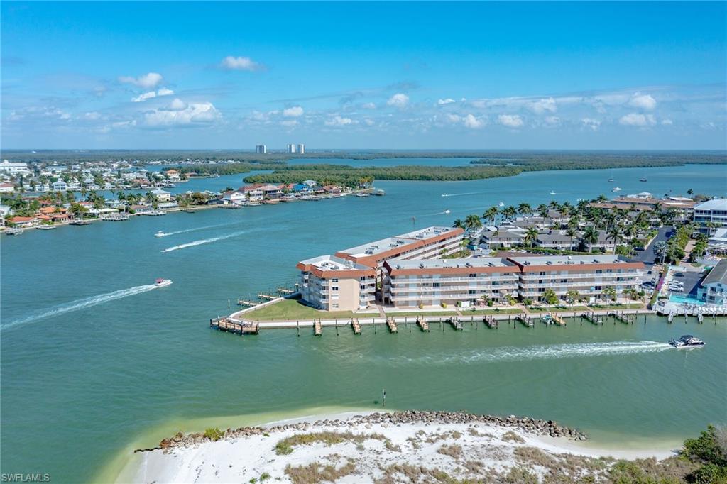 VILLE DE MARCO - Residential