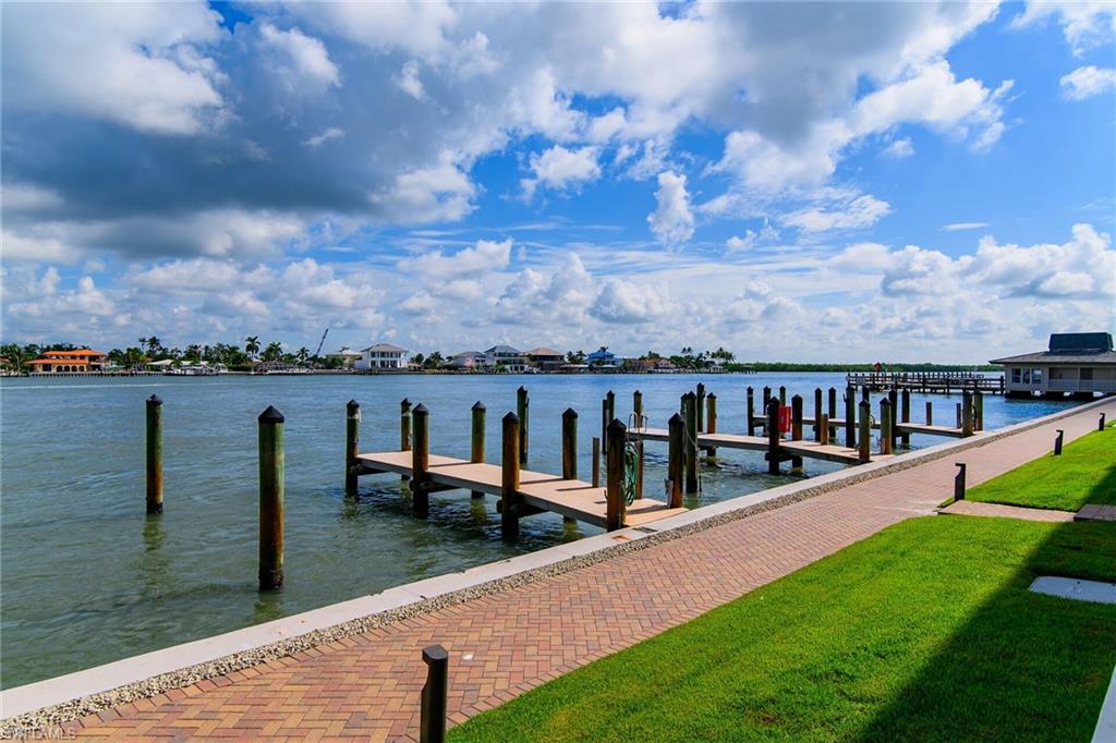 VILLE DE MARCO - Residential