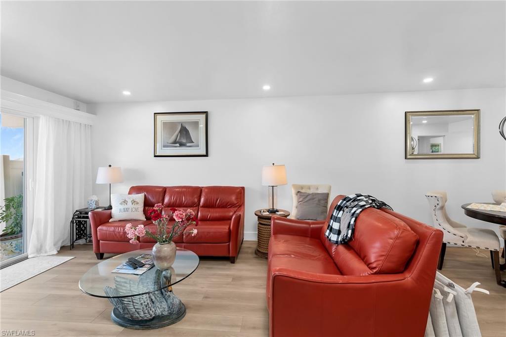 VILLE DE MARCO - Residential