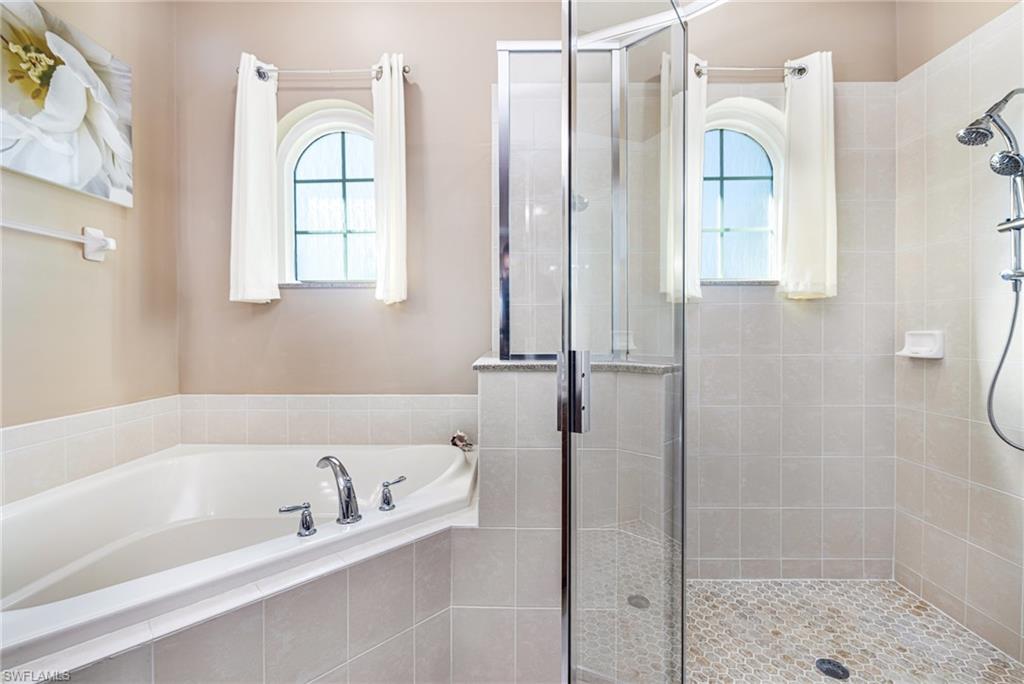 EMERSON SQUARE - Residential