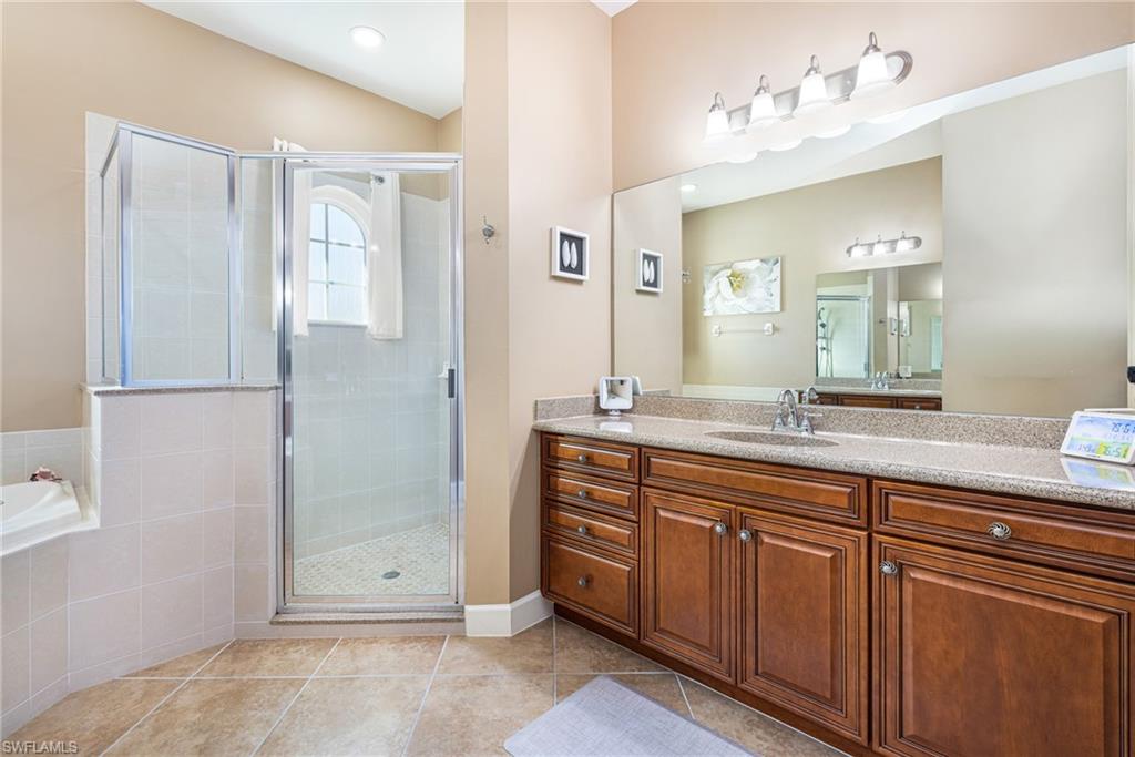 EMERSON SQUARE - Residential