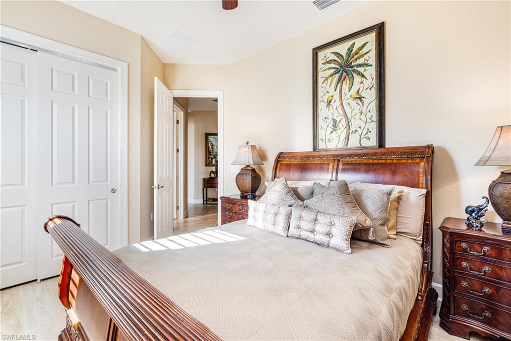 EMERSON SQUARE - Residential