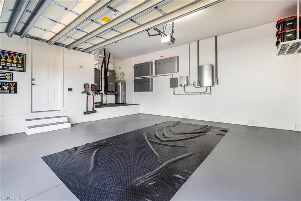 EMERSON SQUARE - Residential