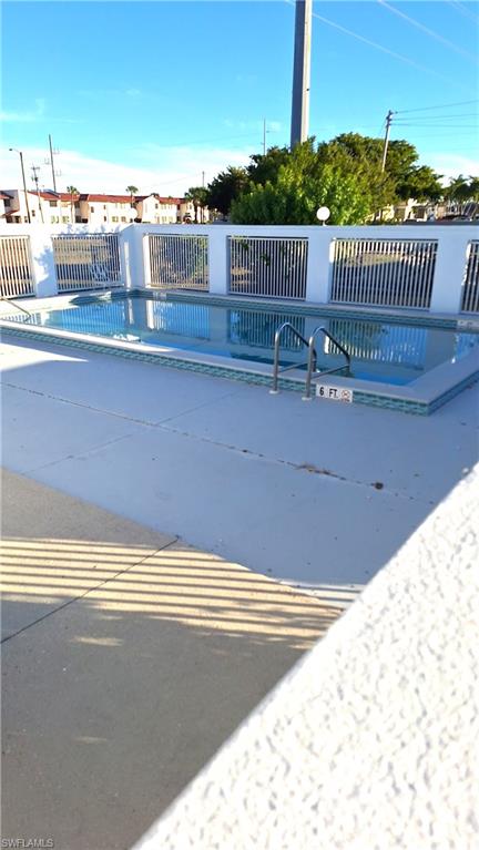 CAPE GARDENS CONDO - Residential