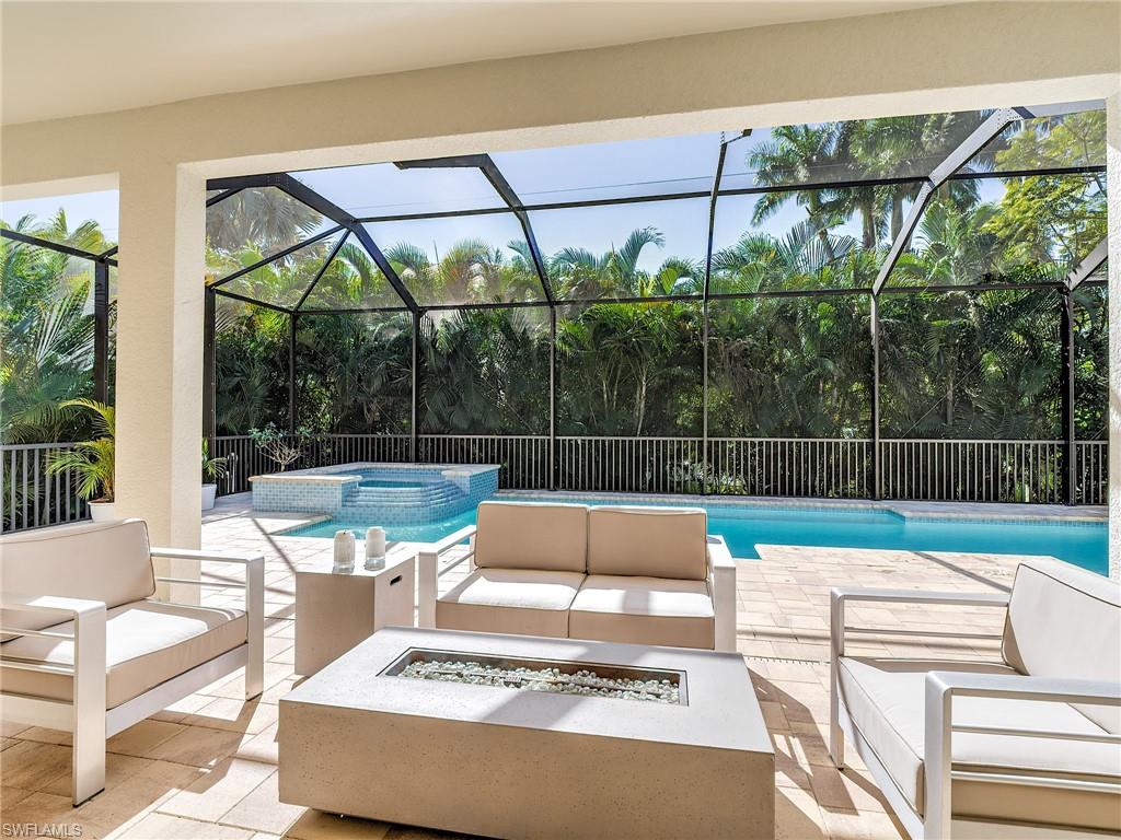 CALOOSA POINTE - Residential