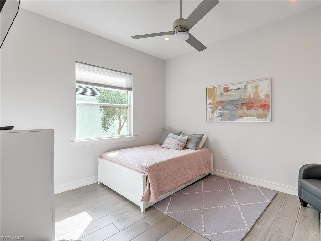 CALOOSA POINTE - Residential