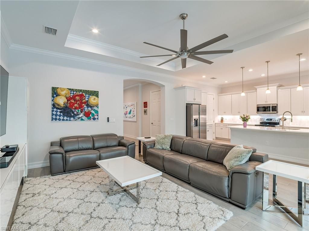 CALOOSA POINTE - Residential