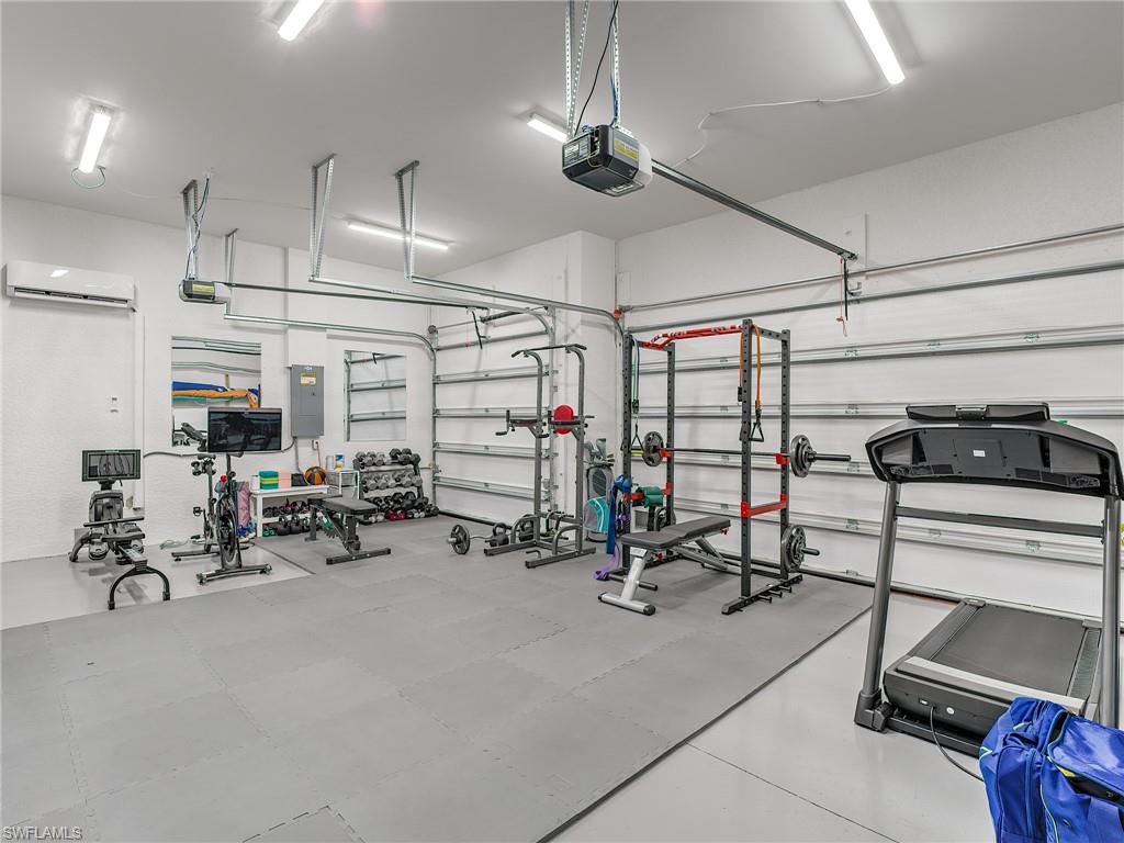 CALOOSA POINTE - Residential