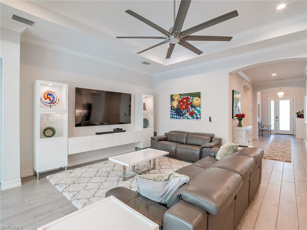 CALOOSA POINTE - Residential