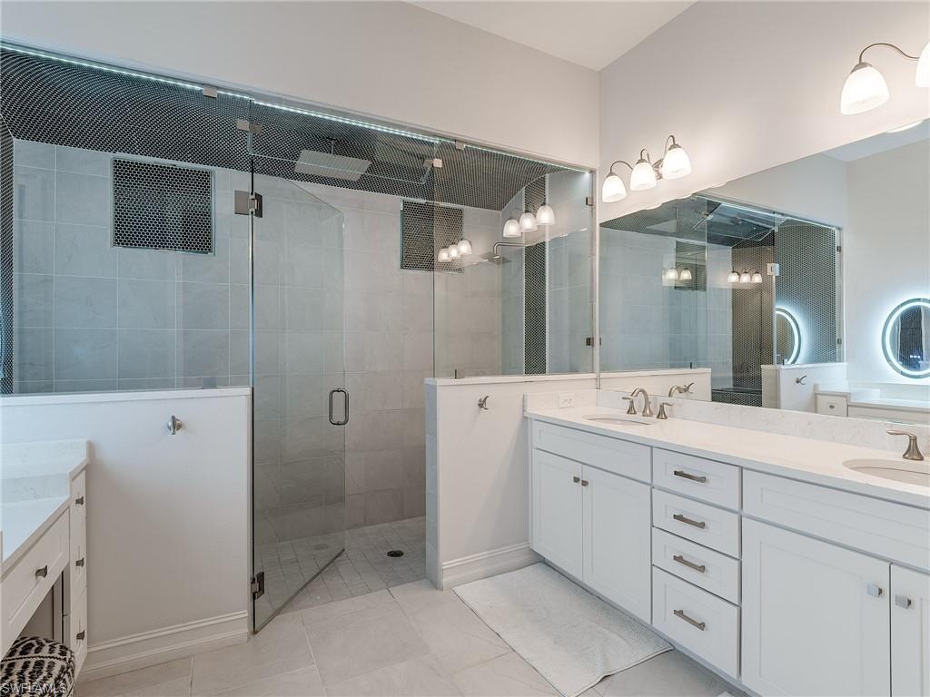 CALOOSA POINTE - Residential