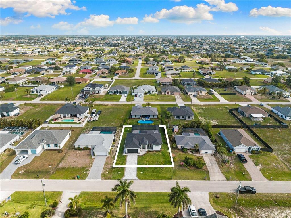 CAPE CORAL - Residential