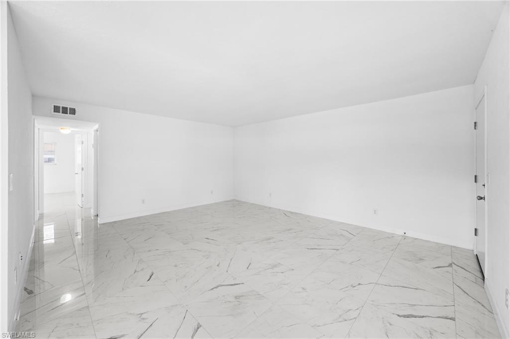 CAPTAINS WALK - Residential