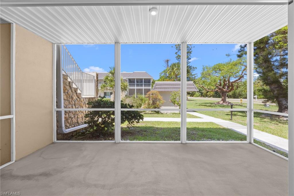 CAPTAINS WALK - Residential