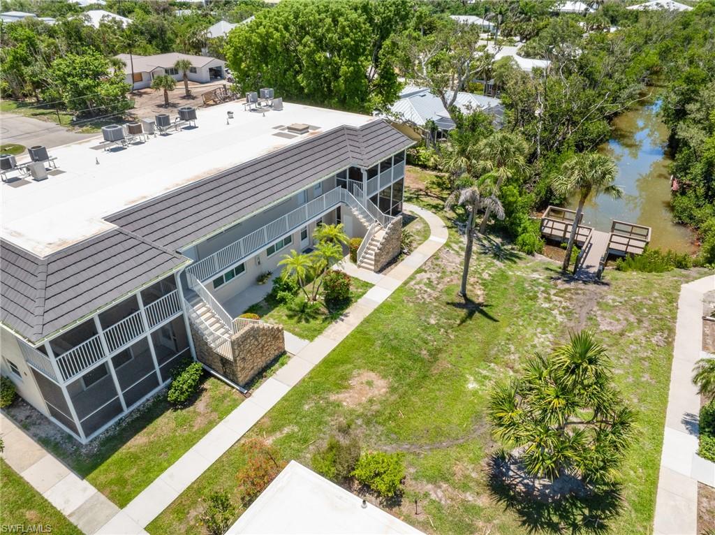 CAPTAINS WALK - Residential