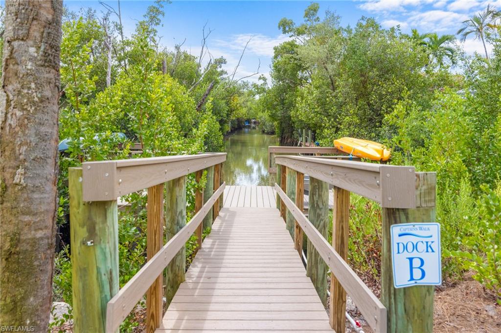 CAPTAINS WALK - Residential