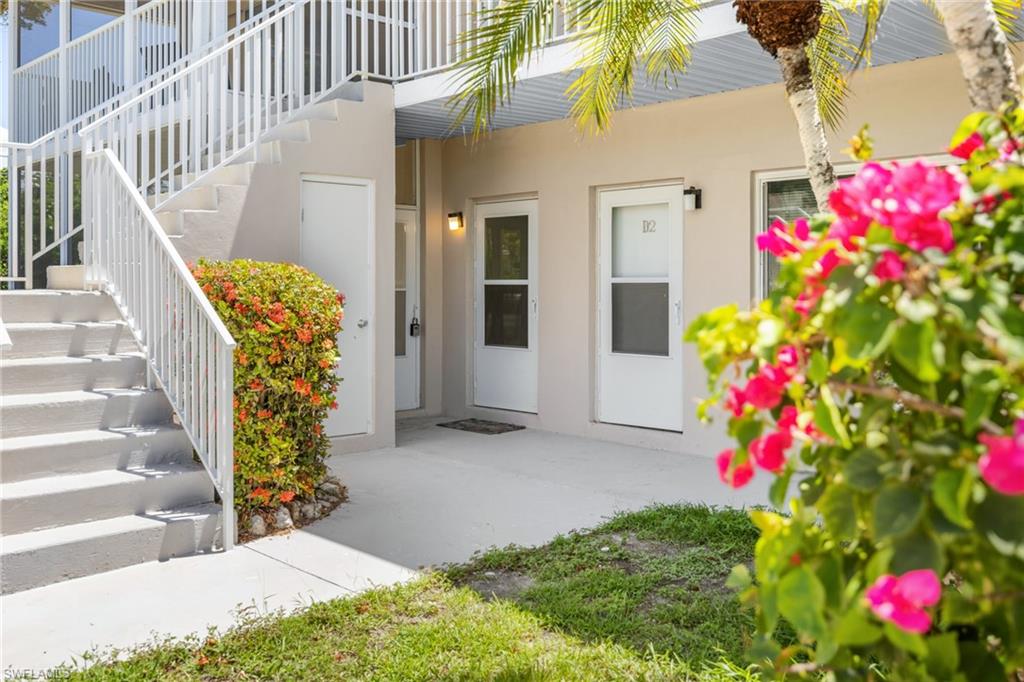 CAPTAINS WALK - Residential