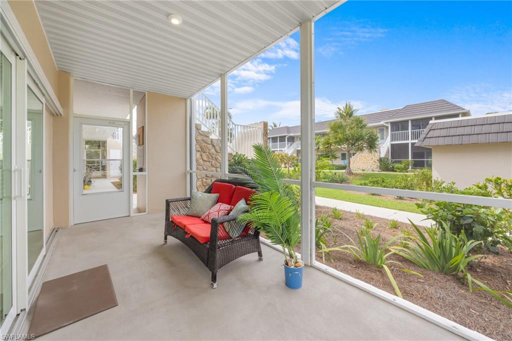 CAPTAINS WALK - Residential