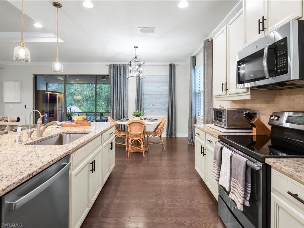 BARRINGTON COVE - Residential