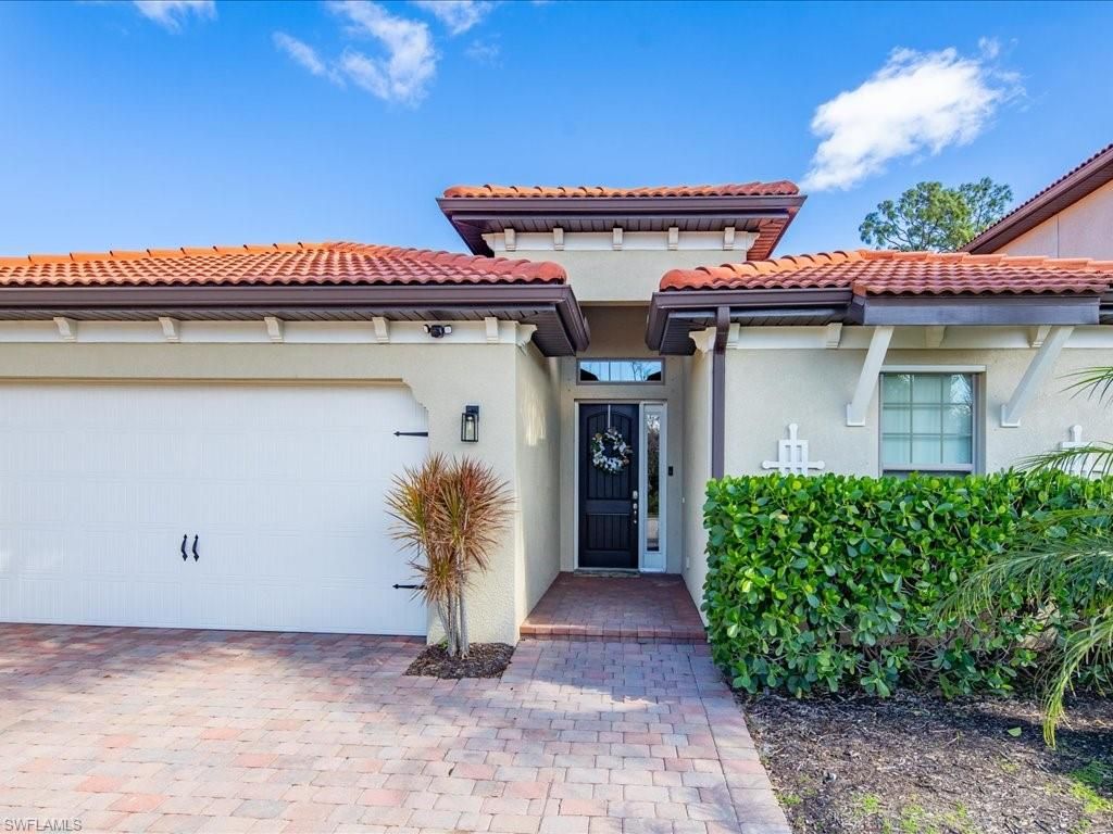 Photo of 16242 Aberdeen WAY, NAPLES, FL 34110 (MLS # 226005186)