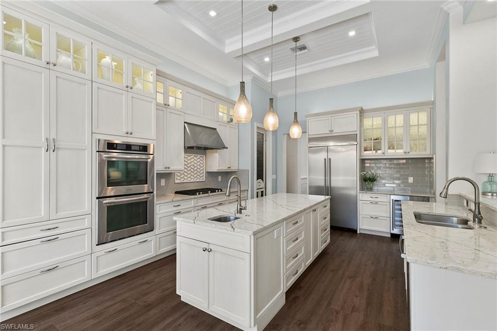 3747 Fountainhead LN