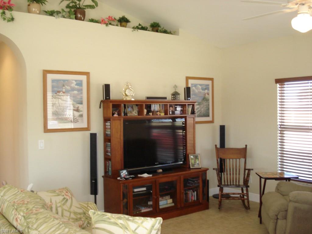 CELEBRATION CAPE - Residential