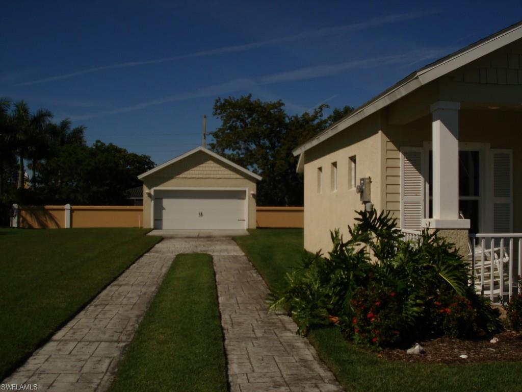 CELEBRATION CAPE - Residential