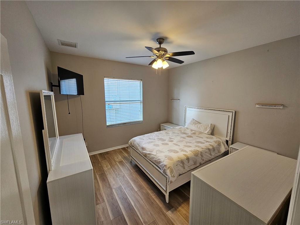 LAUREL LAKES - Residential Lease