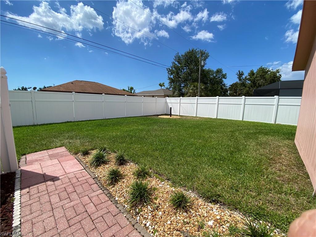 CAPE CORAL - Residential