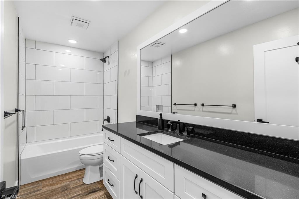 RIVER OAK PARK - Residential