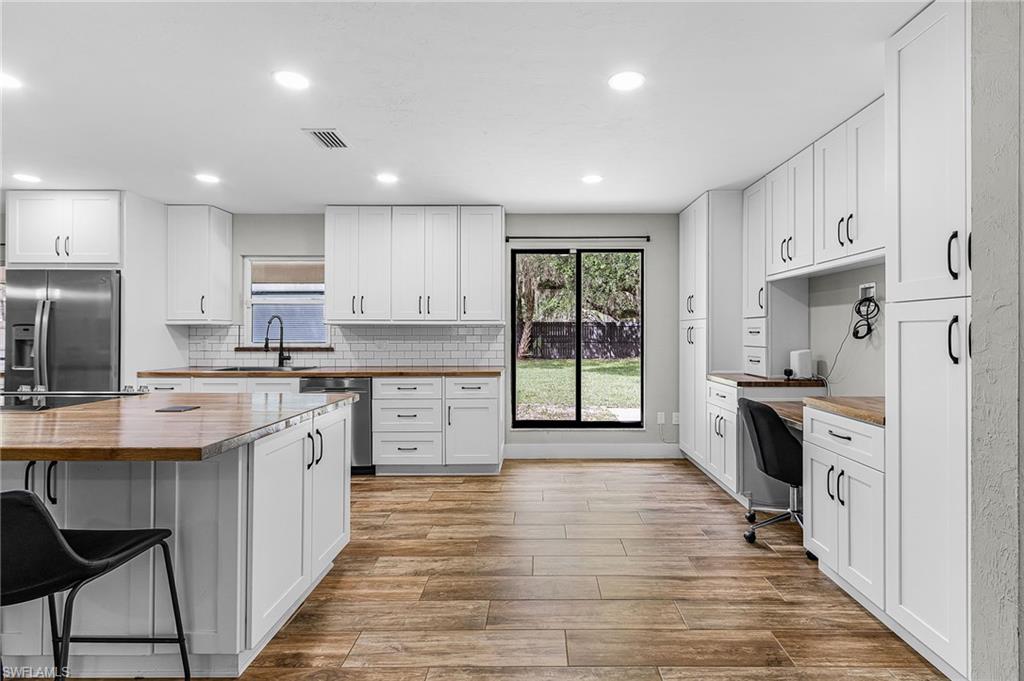 RIVER OAK PARK - Residential