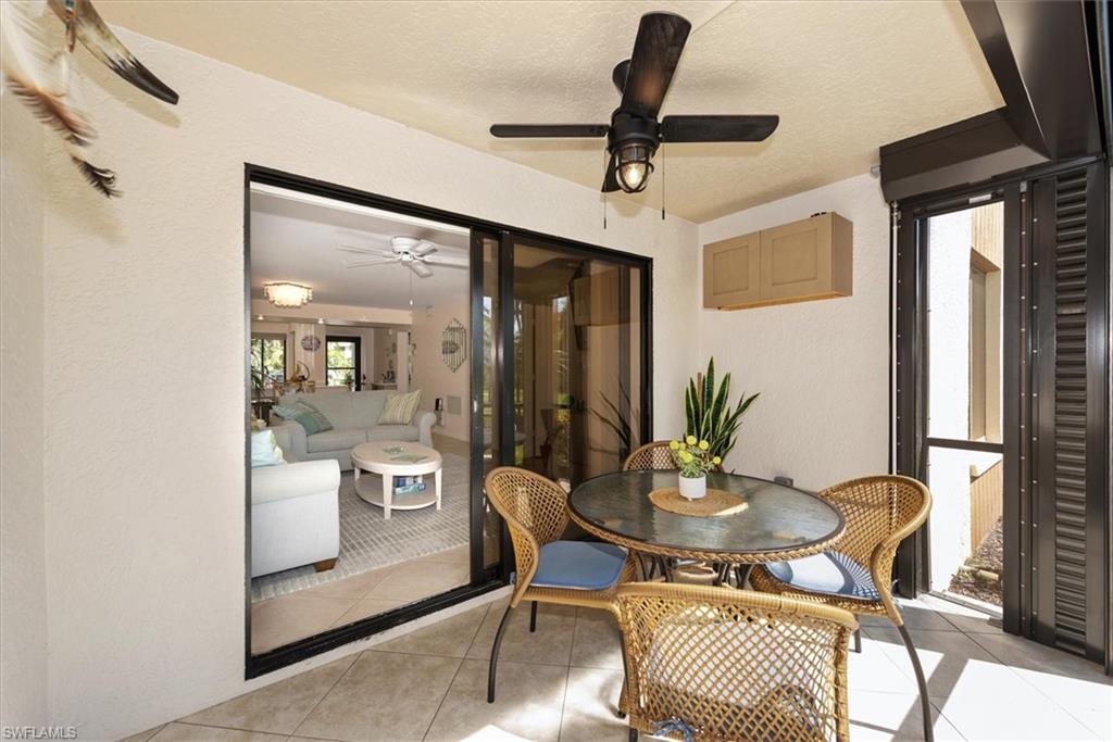 COURT OF PALMS - Residential