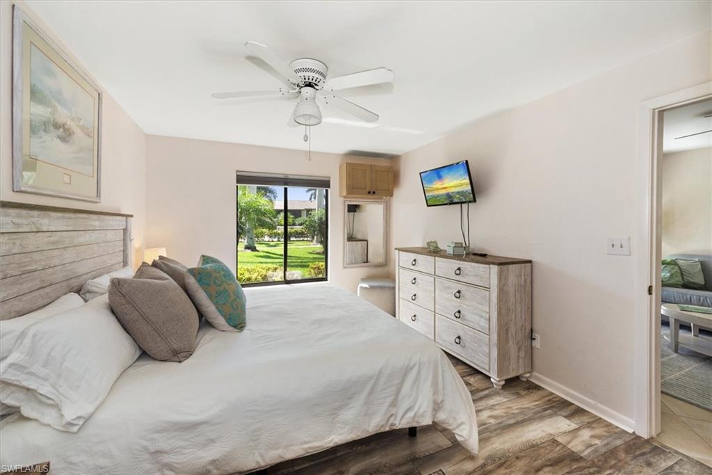 COURT OF PALMS - Residential