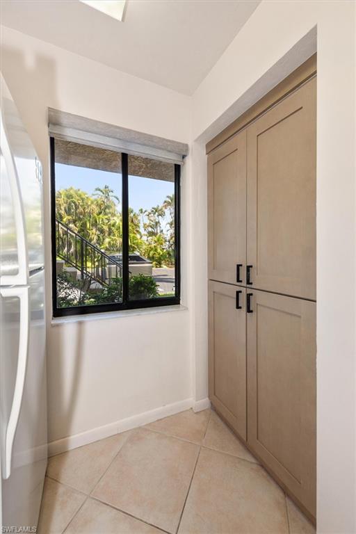 COURT OF PALMS - Residential