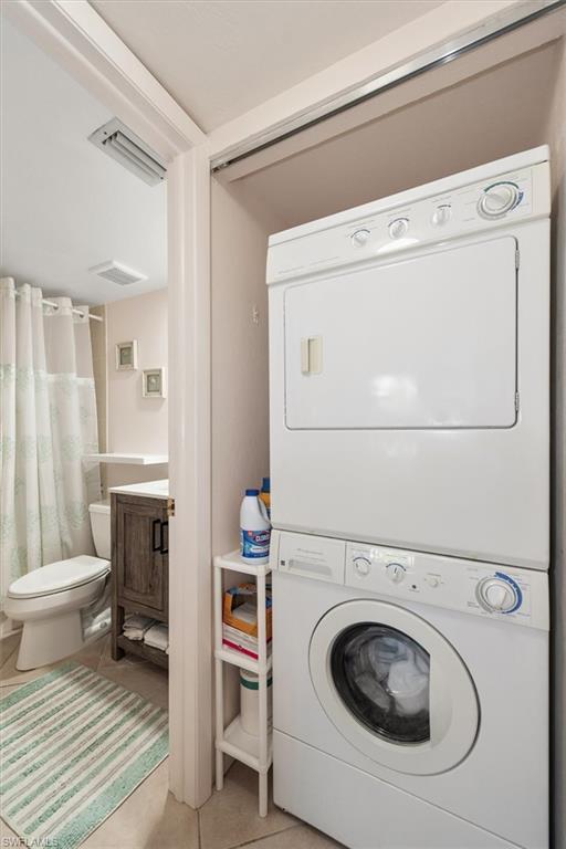 COURT OF PALMS - Residential