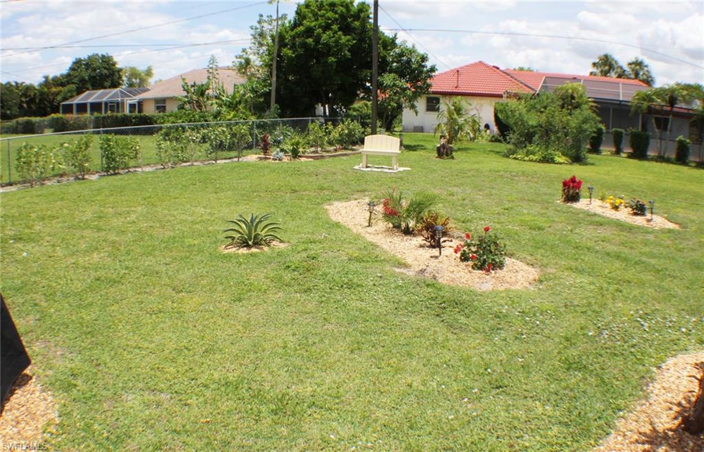 COUNTRY CLUB ESTATES - Residential